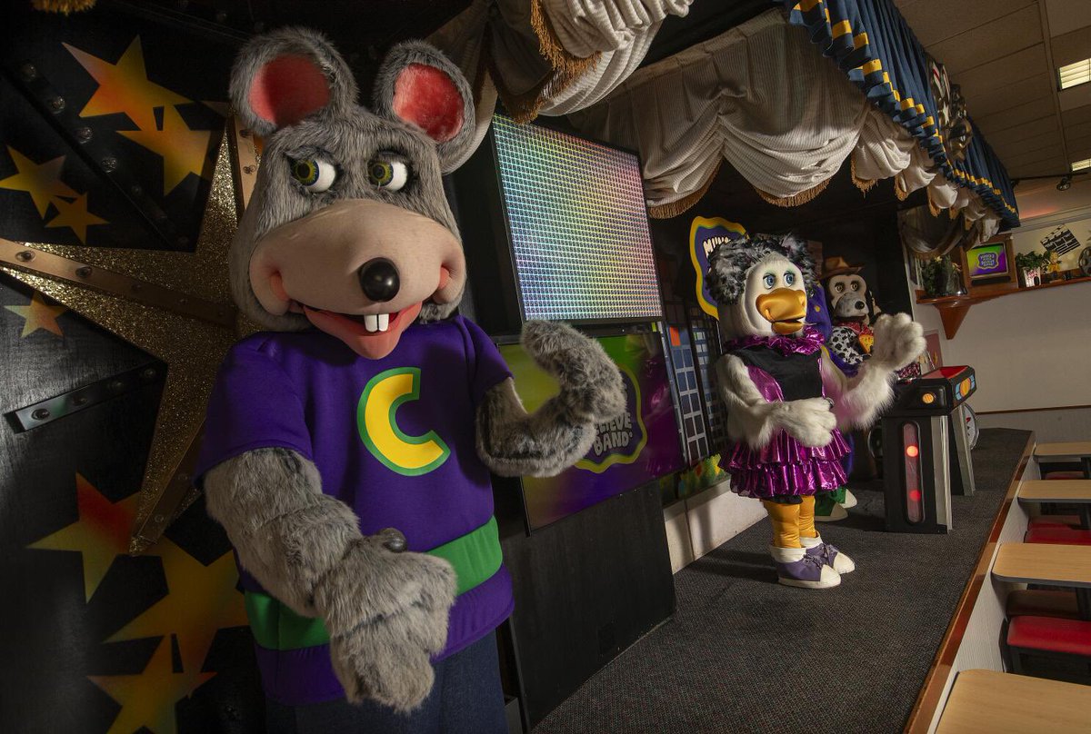 Chuck E Cheese's animatronic band will be phased out by the end of this year, The New York Times reports.