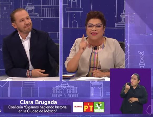 MrLotario's tweet image. La cara que pones cuando sabes que la salvadoreña miente como su jefa, la candidata de la muerte... 

Taboada Jefe! 
#DebateChilango  
#TeamTABOADA