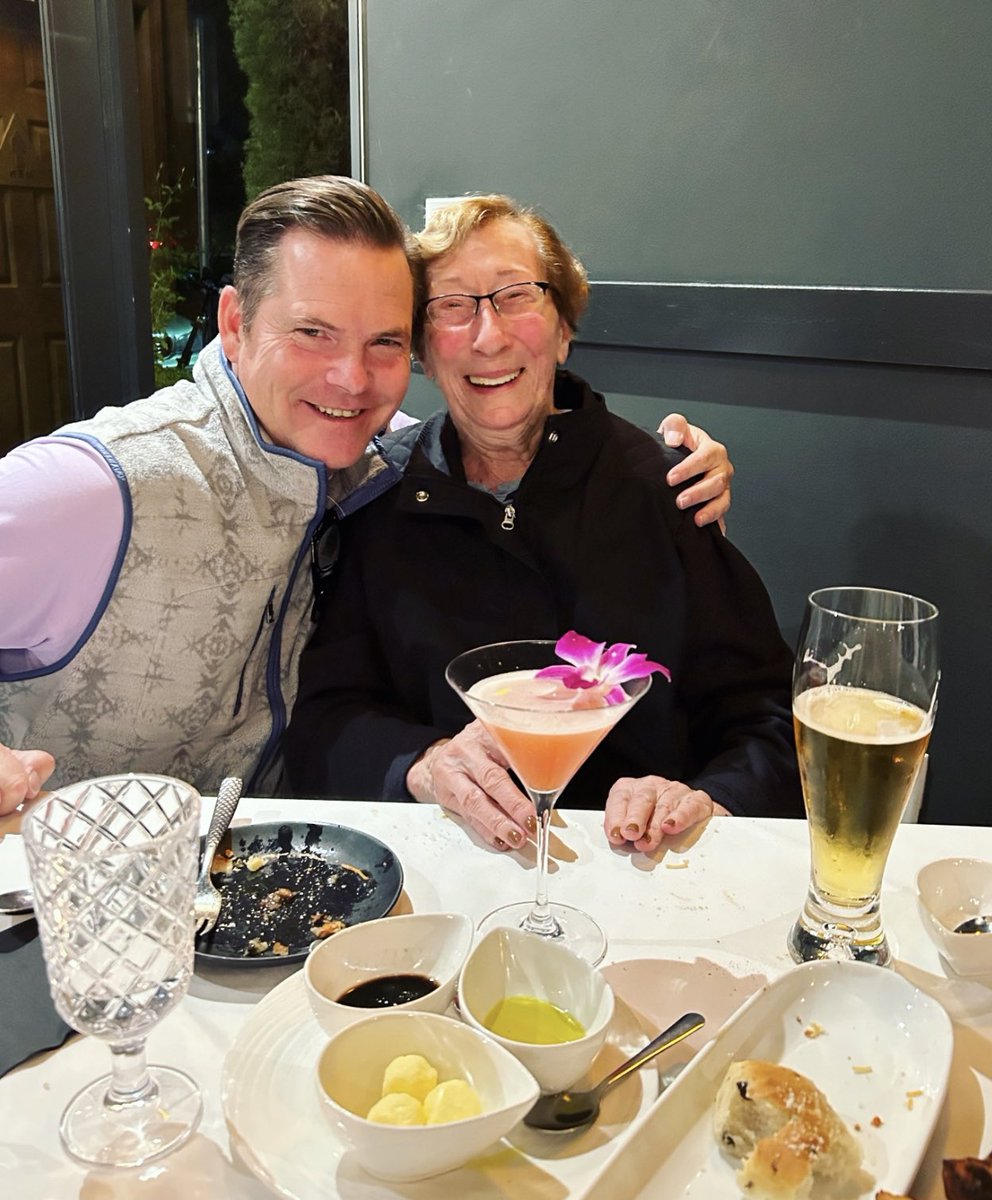 Brad Garrett tweet media