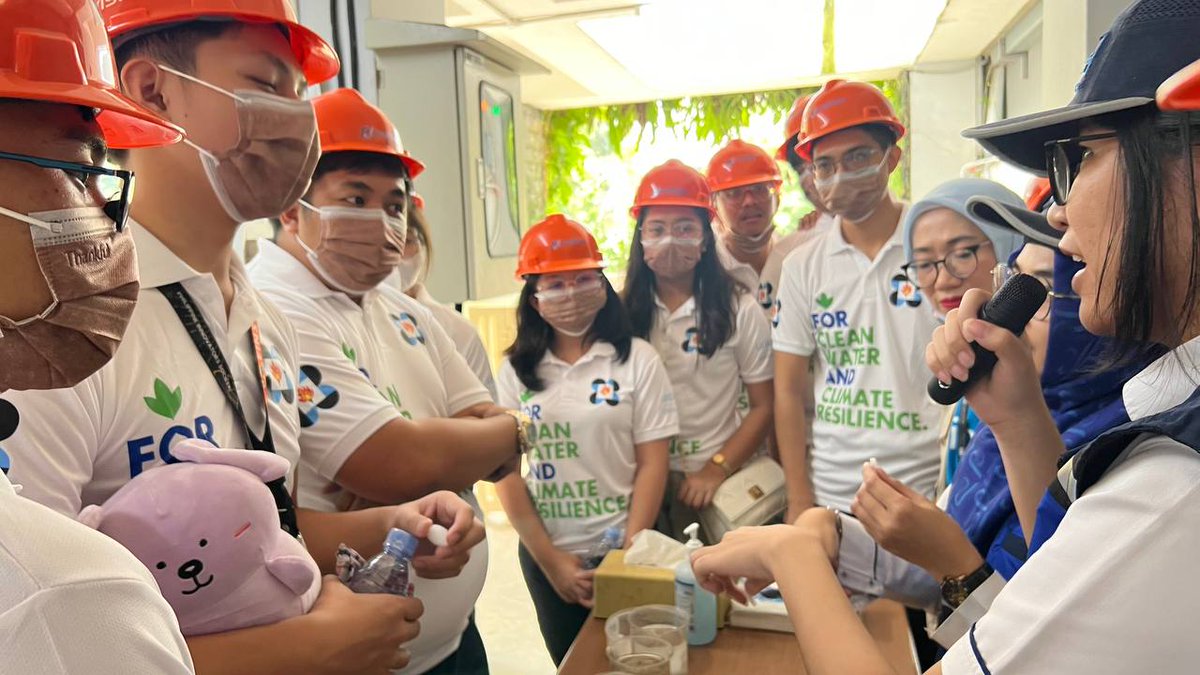 The youth are leading the fight for a resilient future. That's why UNICEF and @EndHungerPH brought together ⭐ young innovators ⭐ from 🇵🇭 @PSHS_System and fellow innovators from 🇮🇩 for the 2024 Regional Youth Learning Exchange on #ClimateChange and WASH🙌 (1/2) #ClimateAction