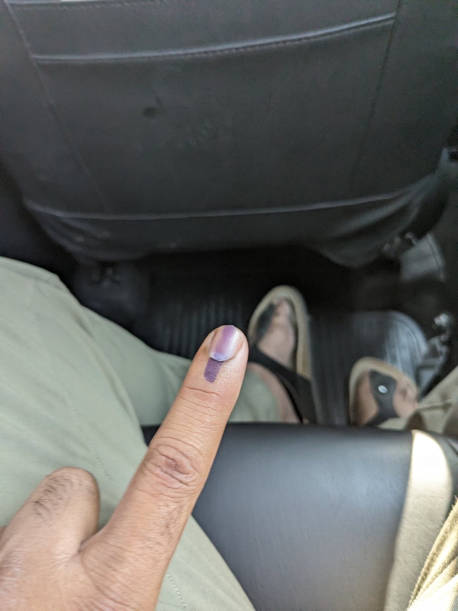 punIntended_247's tweet image. 12K petrol కొట్టించుకొని వచ్చి 

MLA - TDP 
MP - BJP

నన్ను మించిన పొత్తు ధర్మం ఎవడు పాటించలేడు 

@PawanKalyan