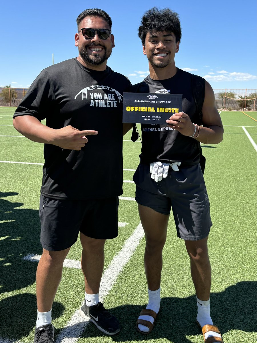 coachalmo's tweet photo. Had a blast coaching Linebackers today at the LV @youareathlete camp! Met &amp; coached some great backers who showed out! @GravesTyes @JaydenTala45 Got some familiar faces to come out and do their thing too! @trey_glasper07 @evan_williams08
Appreciative &amp; blessed for the opportunity https://t.co/M6FH8jwe1A