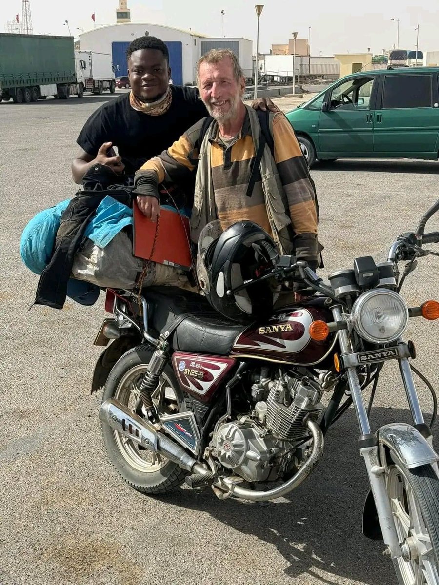 Sanya Motor, I can trust!
TOGO ===> FRANCE  À MOTO.
This Mr. took on a crazy bet. He left Lomé a few days ago with this SANYA 125CC motorcycle, heading to France.
He has currently arrived at the Moroccan border.
#sanya #motorcycleride