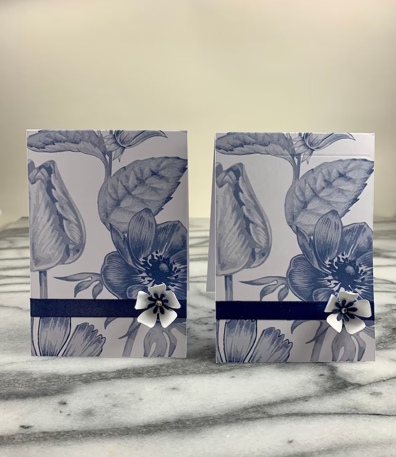 Check this out from Angelica at @Athyme2beecomfo and her shop on #Etsy

Navy Floral Greeting Card, set of 2 or 4
etsy.com/listing/119353…

#partysupplies #starseller #etsyshop #handmade #papercraft