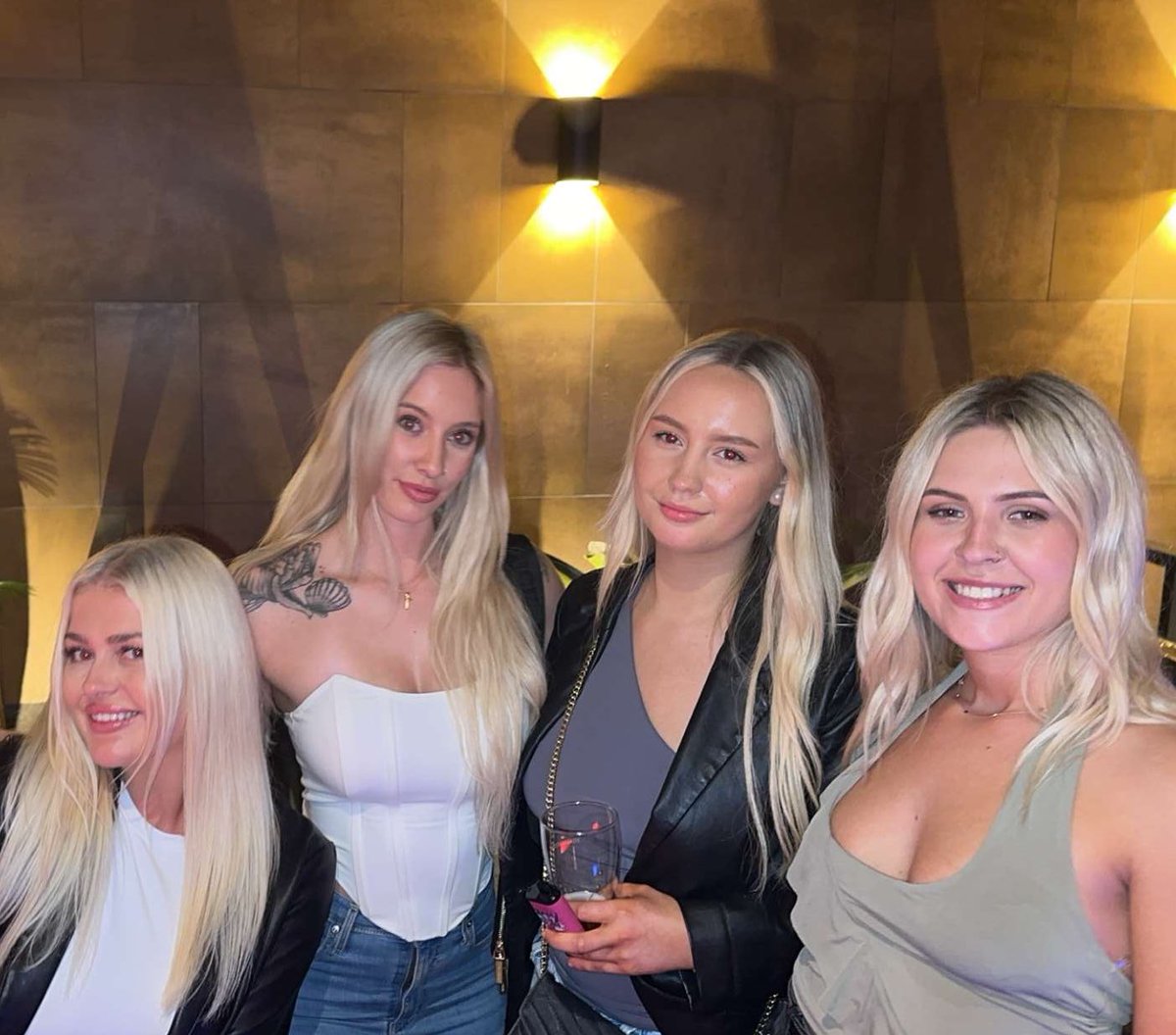 4 blondes walk into a bar…