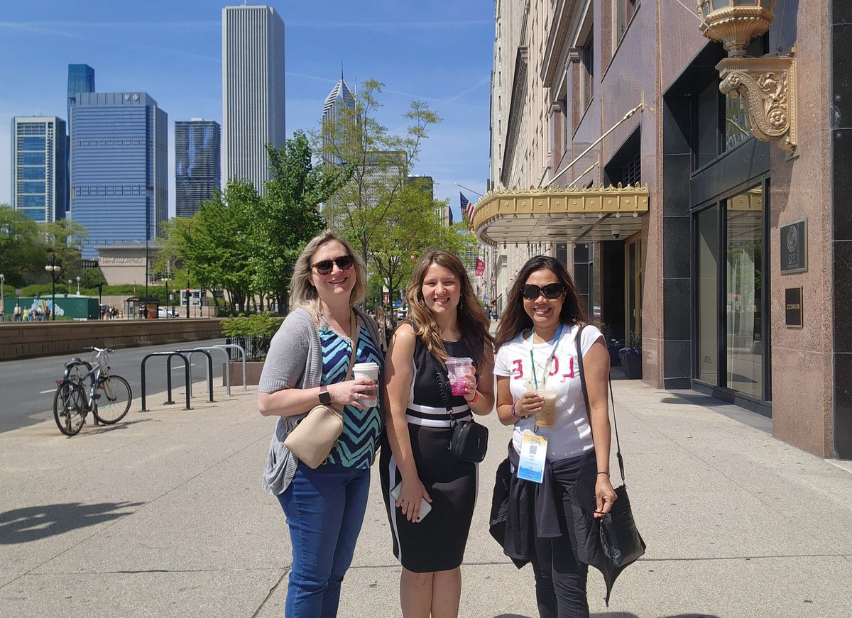 AstroworldMedia's tweet photo. In between contests at the national conference, the Shepard BPA students took some time to explore the Windy City. On today's tour: Michigan Avenue, Buckingham fountain, and Navy Pier. https://t.co/GtQNU3h1Fo