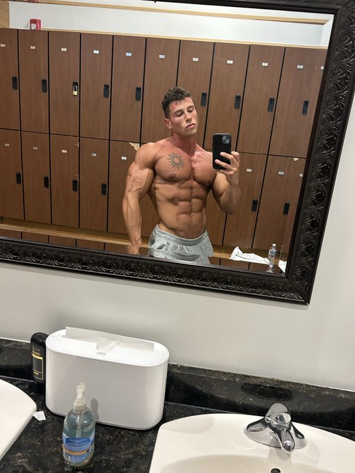 Shredded https://t.co/JKG0qUBGLz