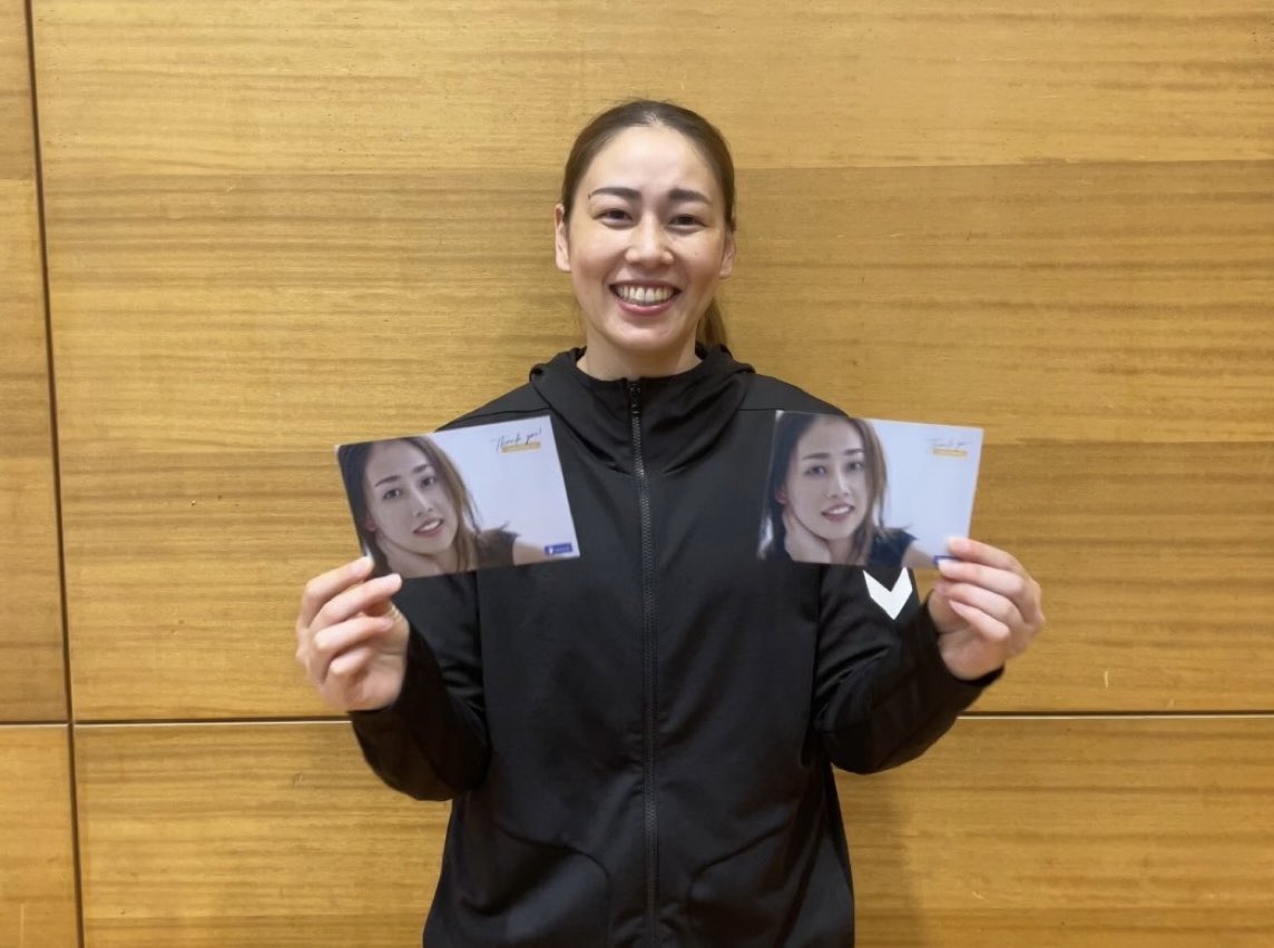 大山真奈 (@mana_ohyama) on Twitter photo 第2弾!!
今回の写真はこちら👯♀️✨
入口ブースで配布します!!
開場は17:00〜です。
5/14 18:30〜 vs 北國銀行
@国分体育館
たくさんのご来場お待ちしています🐬🩵
<a href="/bluehand_jp/">bluehand.jp 『松やにクリーナー×化粧品』から生まれた次世代クリーナー</a> 第2弾!!
今回の写真はこちら👯♀️✨
入口ブースで配布します!!
開場は17:00〜です。
5/14 18:30〜 vs 北國銀行
@国分体育館
たくさんのご来場お待ちしています🐬🩵
<a href="/bluehand_jp/">bluehand.jp 『松やにクリーナー×化粧品』から生まれた次世代クリーナー</a>