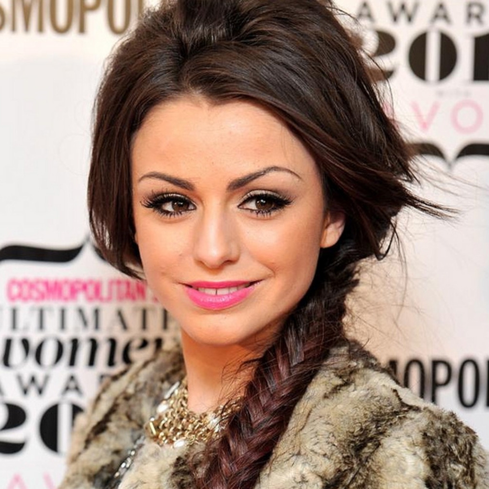 Playing right now is Want U BackNavigating the 90's and Beyond by @CherLloyd