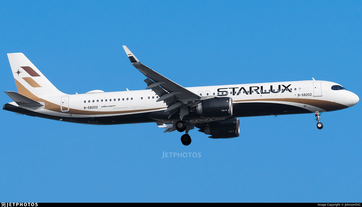 A Starlux A321neo landing in Bangkok. jetphotos.com/photo/11328022 © Johnson541