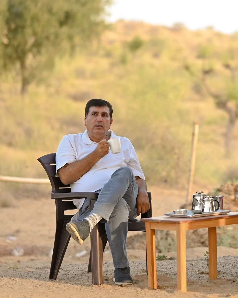 थार की राजनीति के जादूगर,OBC  वर्ग के लिए संघर्ष करने वाले बायतु विधायक <a href="/Barmer_Harish/">Harish Chaudhary</a> जी को जन्मदिन की ढेर सारी शुभकामनाएं 💐☺️
#HBD_HarishChaudhary
#सबका_साथी_हरीश_चौधरी