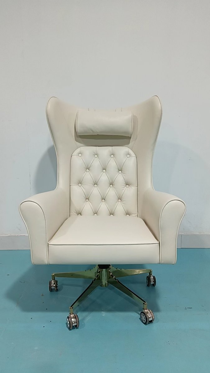 cassiezhan10599's tweet image. Italian light luxury swivel design book chair
qyfurnishing.com
Whatsapp: +86 180 2637 3344
email: home02@qyfurnishing.com
#bookchair #officechair #interiordesign #luxuryhome #designfurniture