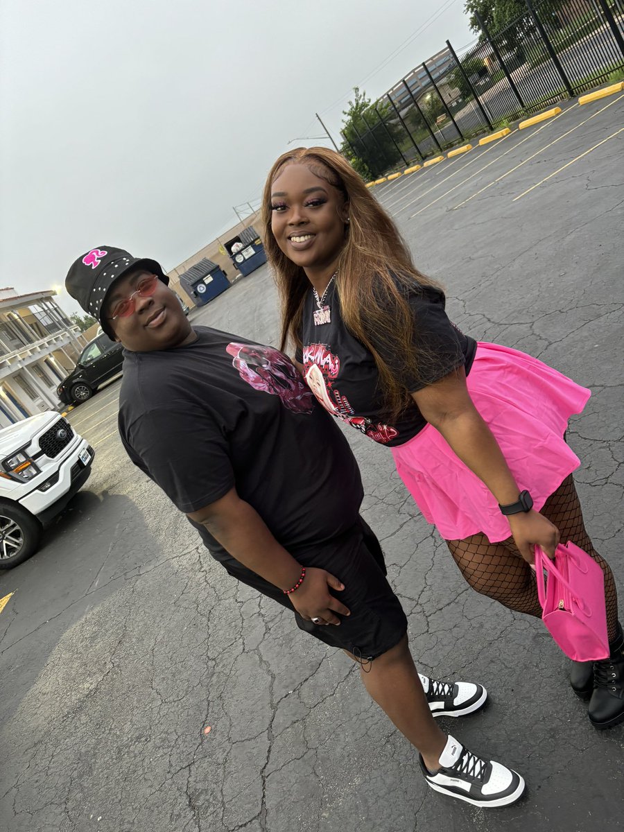 Jalahhb's tweet photo. We ready for you @NICKIMINAJ #GagCityAustin #barbzstaypretty https://t.co/aKu2fNxMDz