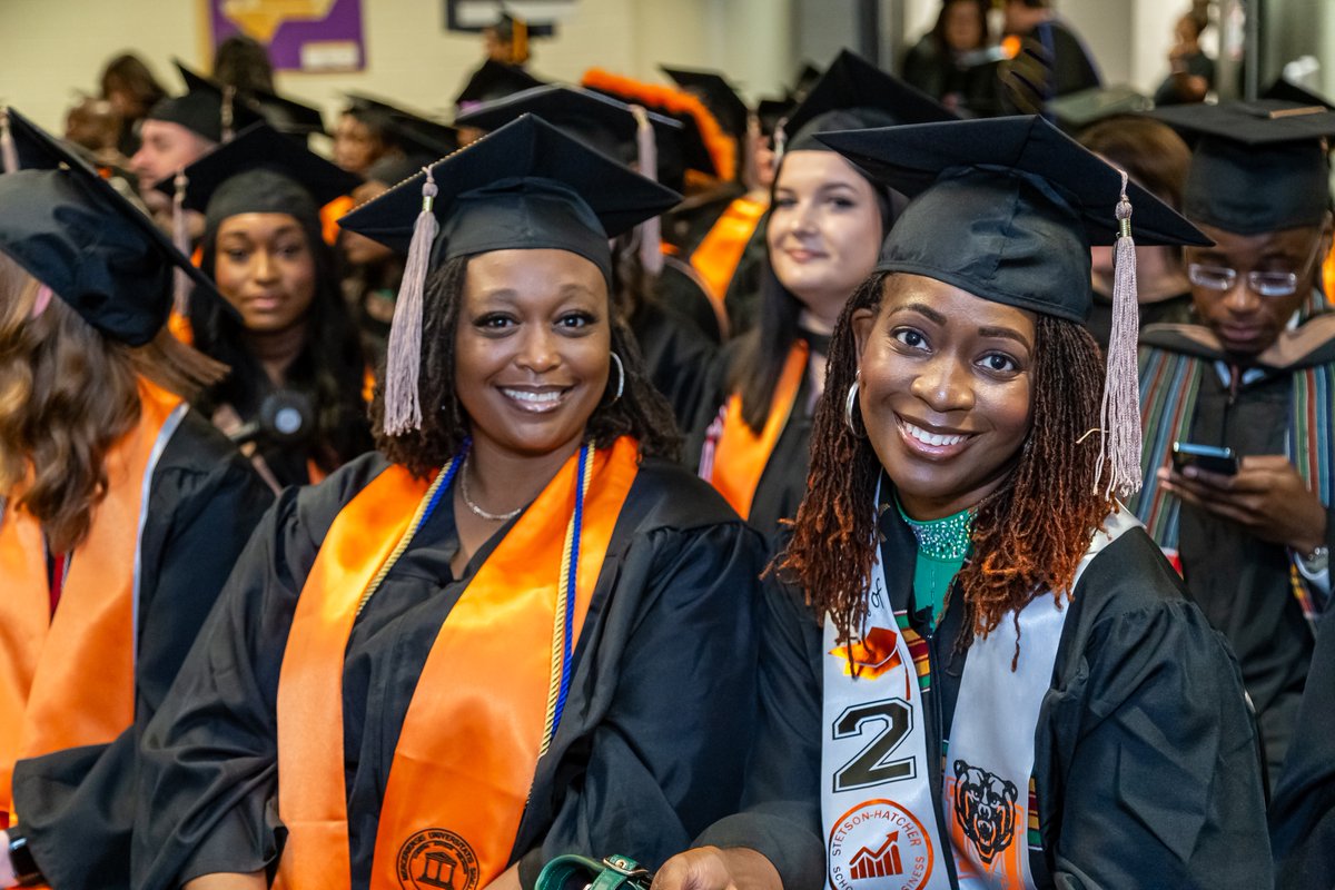 They believed they could ... so they did! Earlier today, we celebrated our #ClassOf2024 Atlanta graduates from the School of Business, College of Education, College of Professional Advancement and School of Theology. #Mercer2024 #ClassOf2024