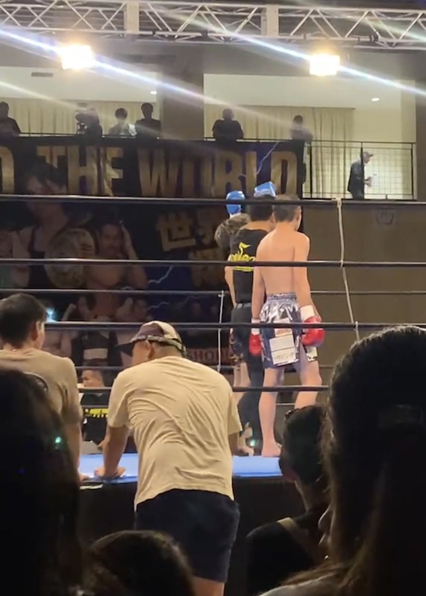 _ikusagym_'s tweet photo. 日曜に行われましたムエローク
戦ジムから出場した栗崎でしたが、１ラウンド打ち終わりを狙われダウン
２、３ラウンドは、カーフを効かせて奮闘したものの判定敗けとなりました。
沢山の応援して、いただきありがとうございました！ https://t.co/NKFQISNkW0