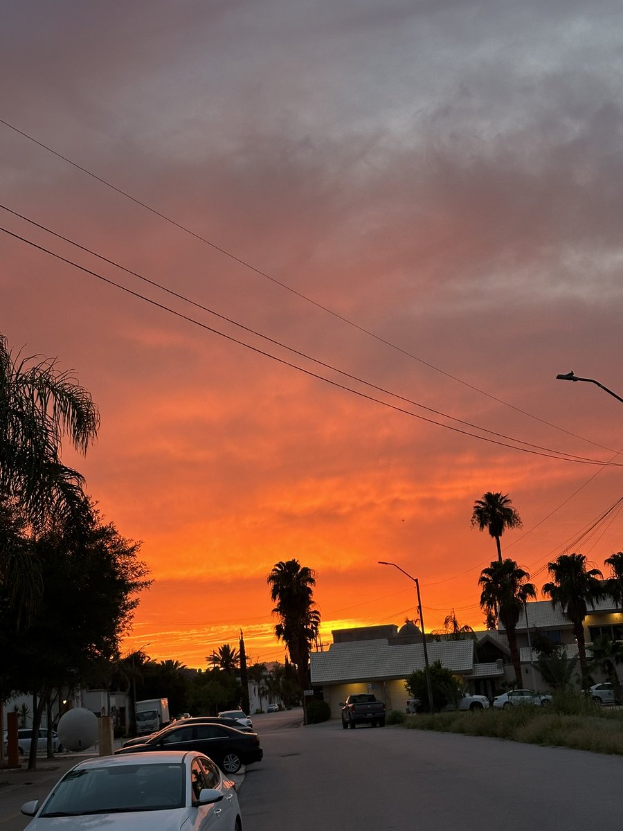 Esta tarde, en #Torreon con este atardecer, ¡Increíble!