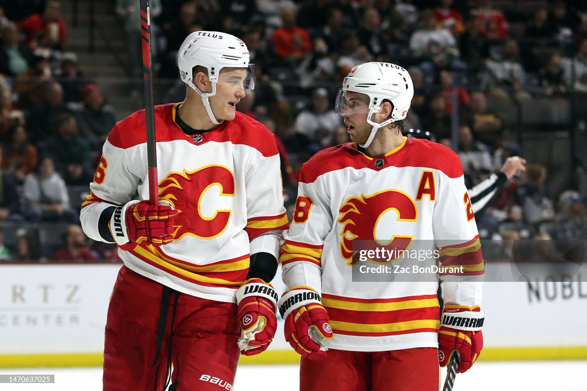 These two dudes have 36% of the Canucks’ playoff goals.