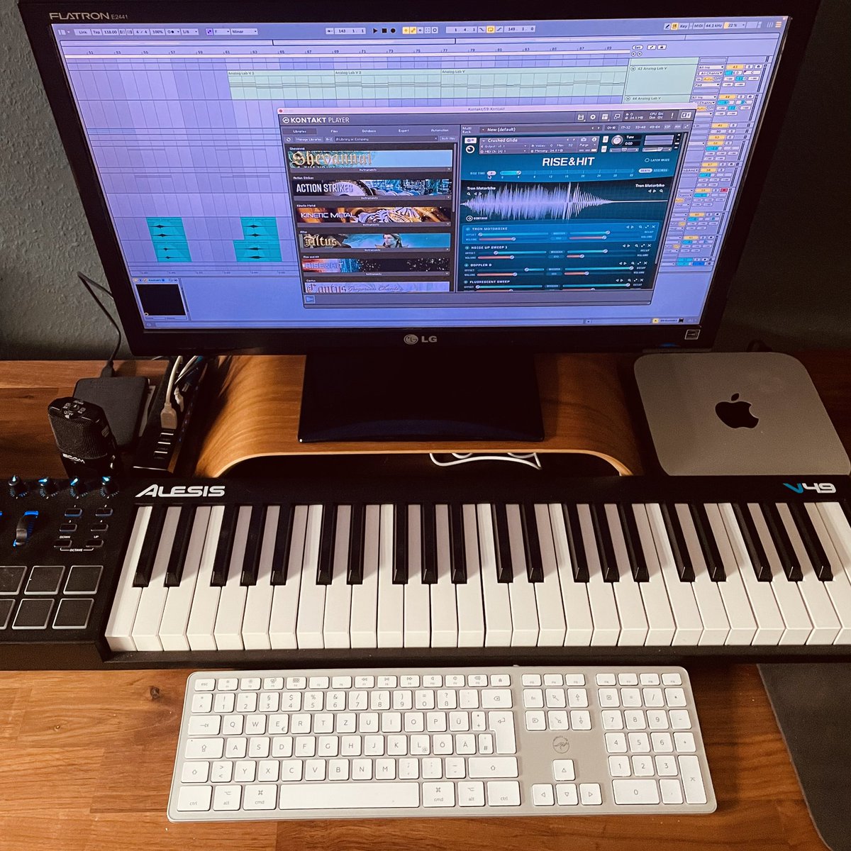 Am i the only one who is using cinematic rises &amp; hits for #synthwave ?