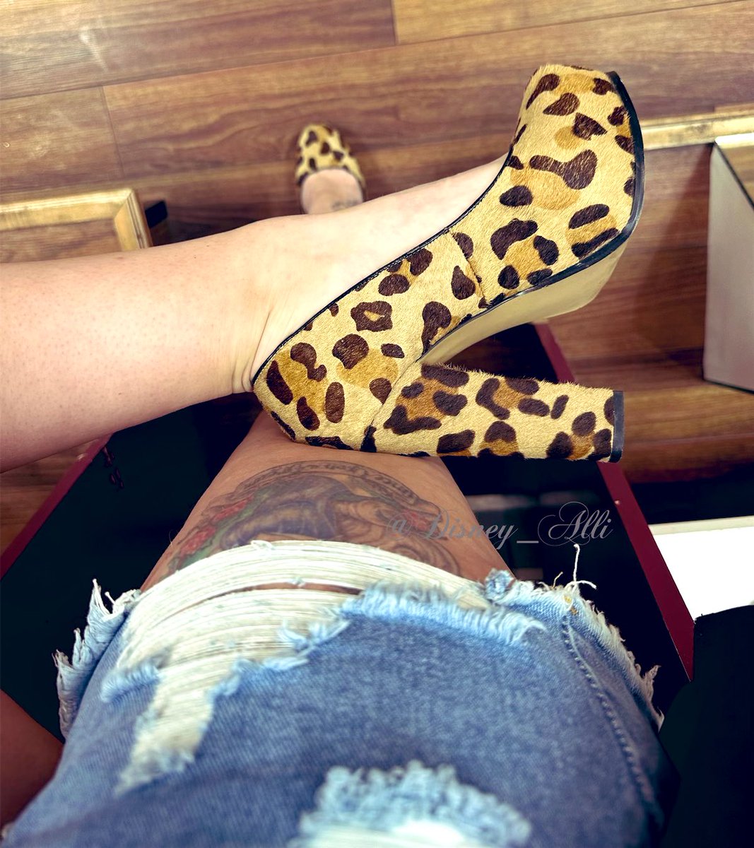 It was leopard print @stevemadden today #shoes #shoefie #shoesoftheday #sotd #outfitoftheday #ootd #highheeledshoes #pumps #highheellife #highheellover #highheeladdict #shoelover #shoefreak #shoeporn #shoewhore #shoeaddict #shoeaholic #shoeaddiction #heelsporn #heels #showoff