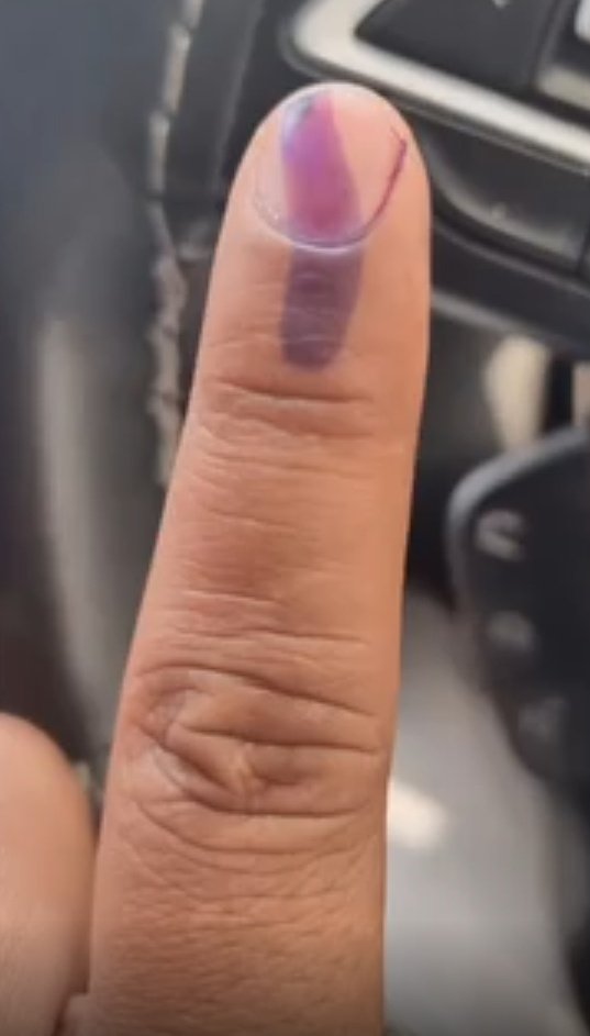 Voting is our right as well as our duty. Mera vote Atmanirbhar, Saksham aur Akhand Bharat ke liye.

Mera Vote @narendramodi Ji
Ke liye ❤️🙏

#VotingDay #Vote4BJP #Vote4Yogi #Vote4Modi #Hardoi #UP