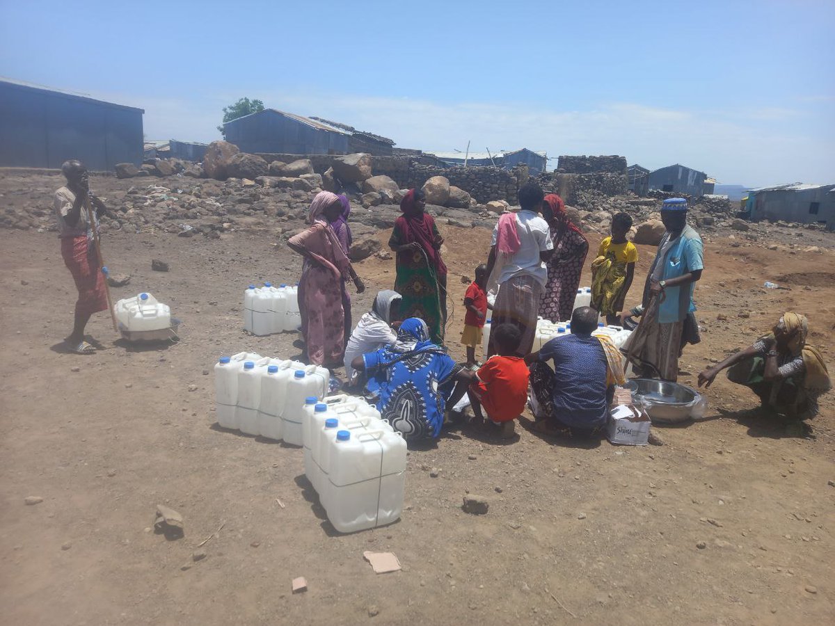 EthiopiaKelem's tweet image. #WASH NFIs Distribution/SUULA
The project funded by IOM/RRFE-USAID focused on sanitation, hygiene promotion, Rehabilitating 25m deep hand pumps, and distributing WASH NFIs in various woredas. 
#WASHProject,SUULA