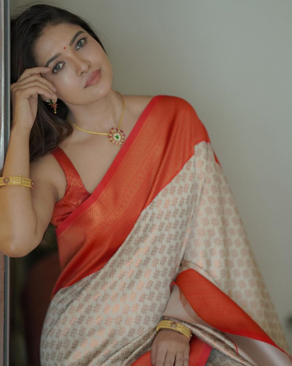 #VaniBhojan ❤️
#IndiaGlitz #Tamilactress #TamilCinema #Kollywood #Actress #TamilCinema #Kollywood #actor #tamilactors