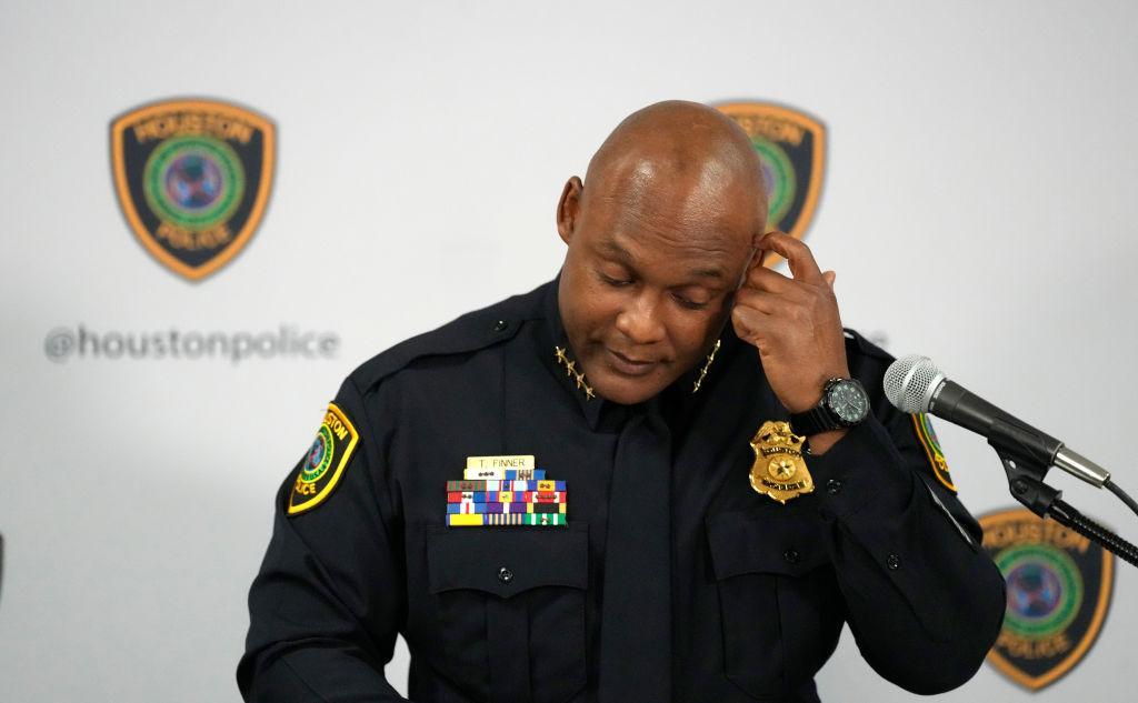 Controversy Surrounds Houston Police Department As Chief Resigns Amid Investigation blackenterprise.com/troy-finner-re…