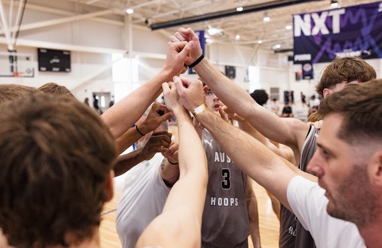 lachyoakley's tweet photo. Thanks Memphis for having us this week at the @NxtProHoops circuit. 
On to Wichita!!
@TomHoggard1 @AUSA_Hoops https://t.co/3SnazwEYyo