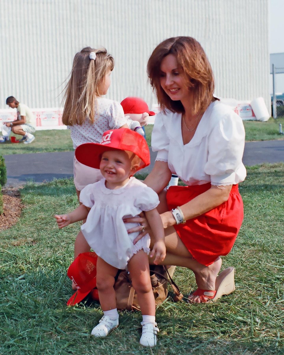 BrittanyForce's tweet image. Thank you for being my mom, my best friend &amp;amp; my biggest supporter. You have the purest heart &amp;amp; are one of the most selfless people I know. You have stood by me through every life decision &amp;amp; every path I’ve ever gone down. Blessed that I got you as my mom! Happy Mother’s Day! 💐