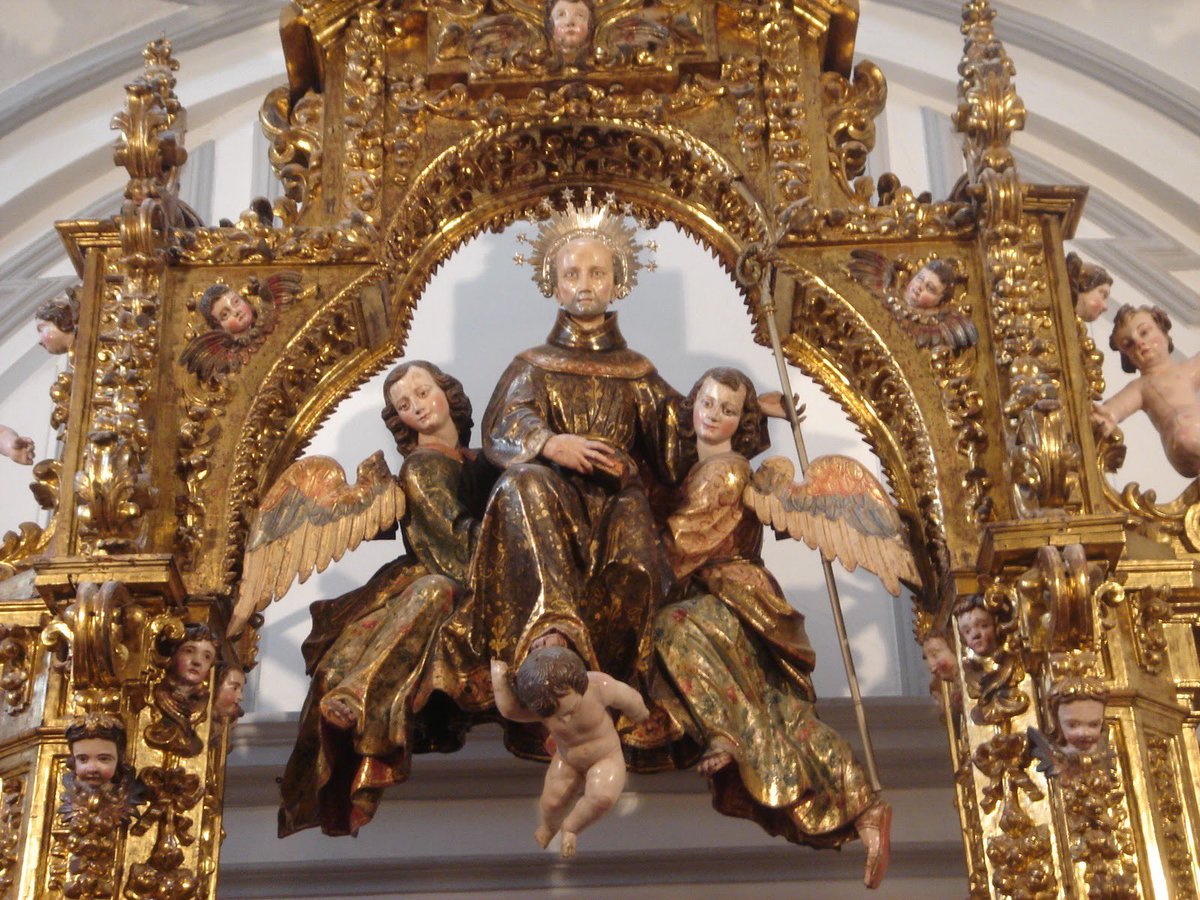 FESTIVIDAD DE SAN PEDRO REGALADO. ¡Feliz día de San Pedro Regalado!, Patrono de la ciudad y de la diócesis de Valladolid desde 1746. Pedro de la Costanilla o de Valladolid, fue bautizado en la que fue Ermita de Santa Elena, que por aquel entonces ya era la Parroquia del Salvador.