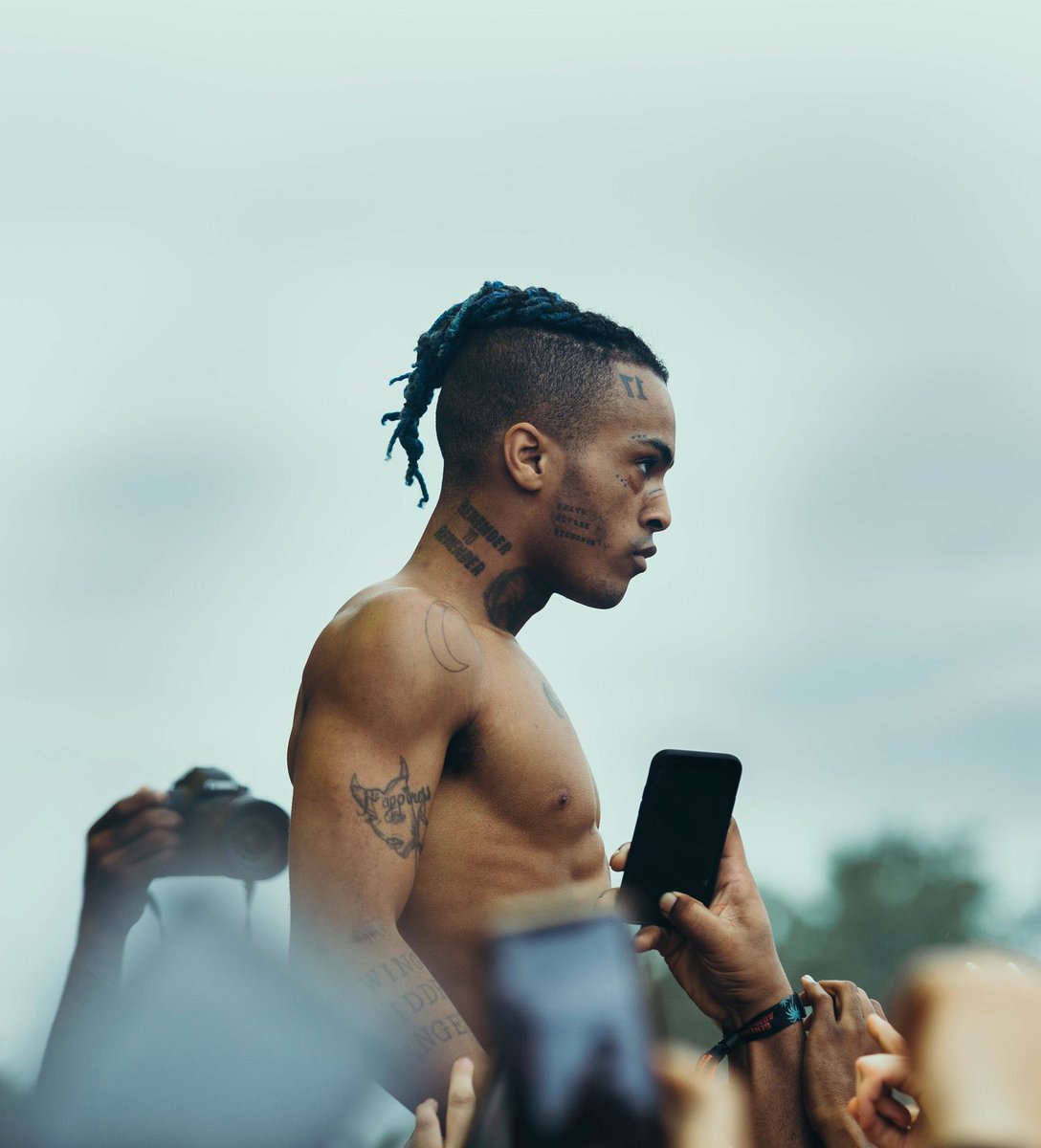 XXXTentacion performed for the final time at @RollingLoud Miami 6 years ago today, Long Live Jah 🕊️