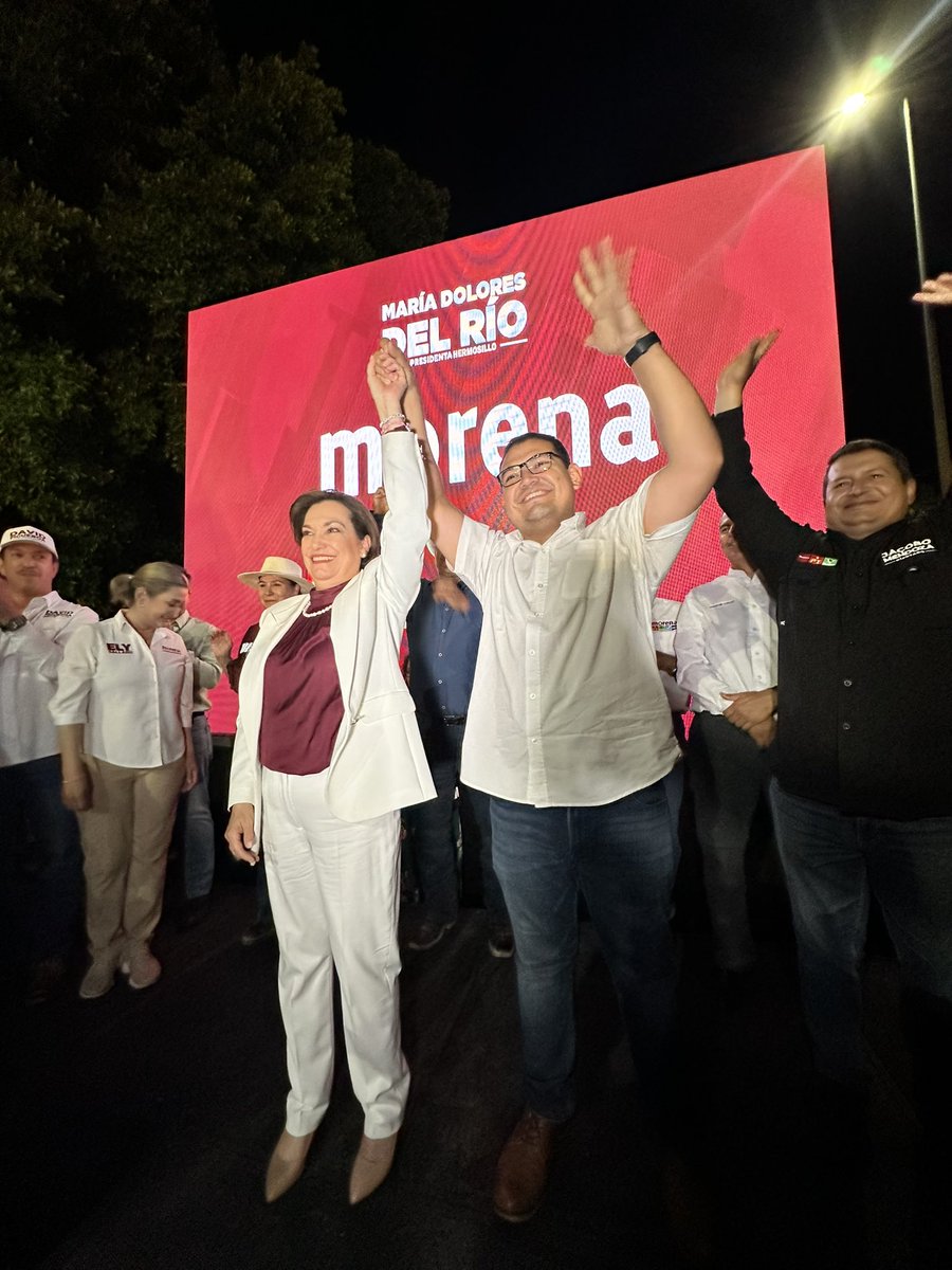 Ganamos el debate con nuestra futura Presidenta de #Hermosillo. 🤟🏽