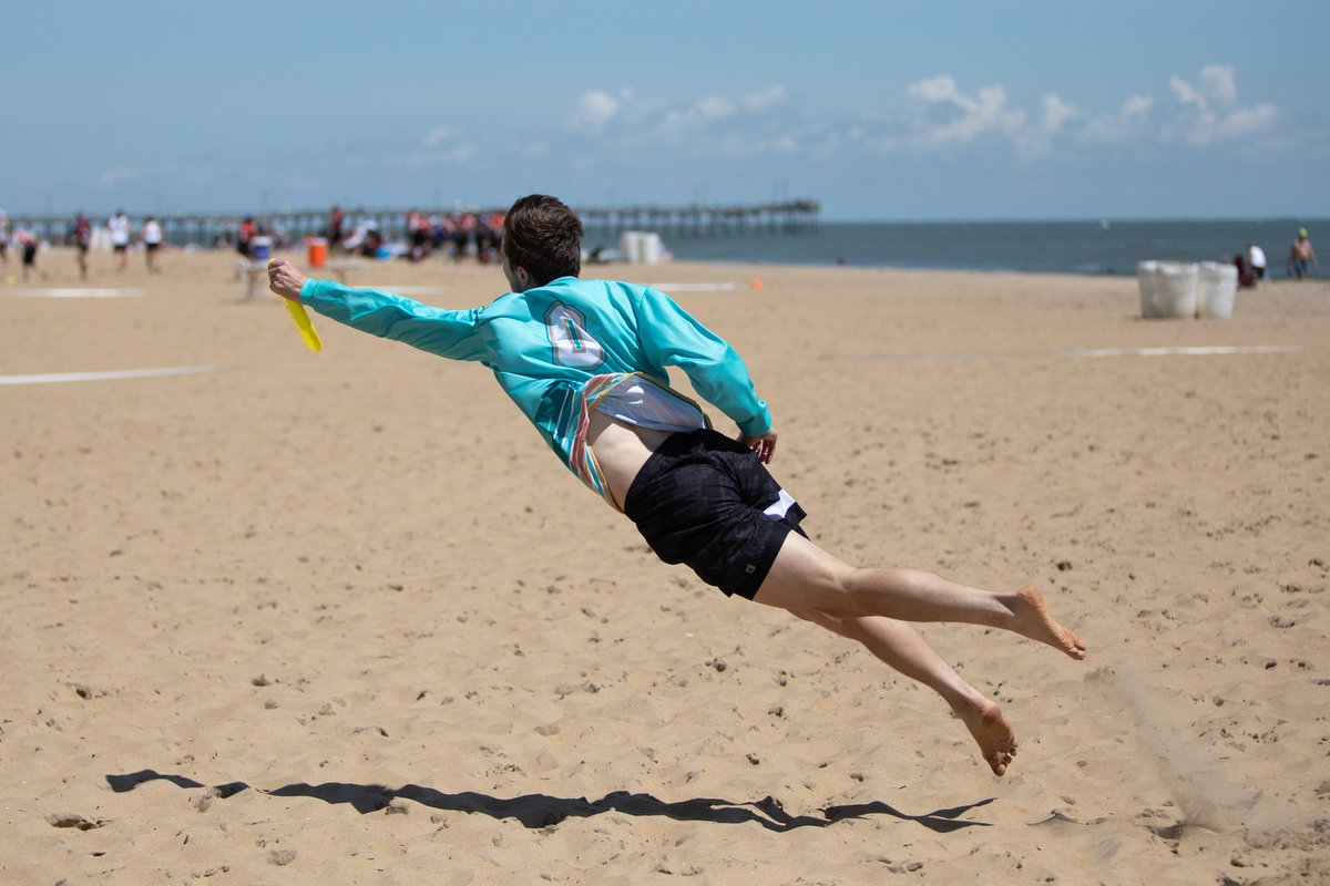 📸 Day Two Highlights: Check out all the action from the second day of the 2024 USA Ultimate Beach Championships through the @UltiPhotos gallery: ultiphotos.com/usau/beach/cha… #USAUBeachChamps | #USAUltimate