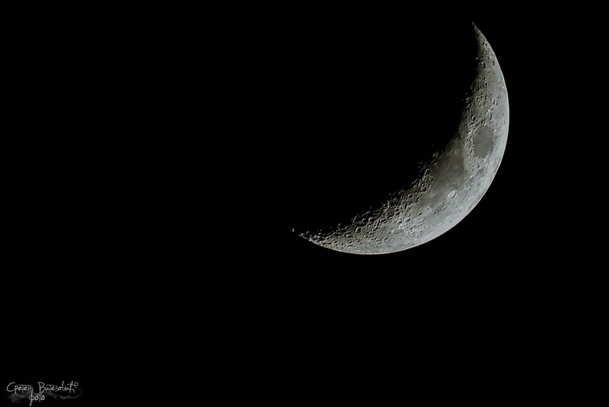 Evo jedna sličica mladog meseca od sinoć. Najdetaljnija koju sam do sada slikao.

Stack od 170 slika
Slikano sa Sony A77II + Maxutov 500mm f8 + crop

Obrada Pipp, AutoStakkret, Photoshop, Lightroom.

@SonyAlpha
@SonyAlphaU