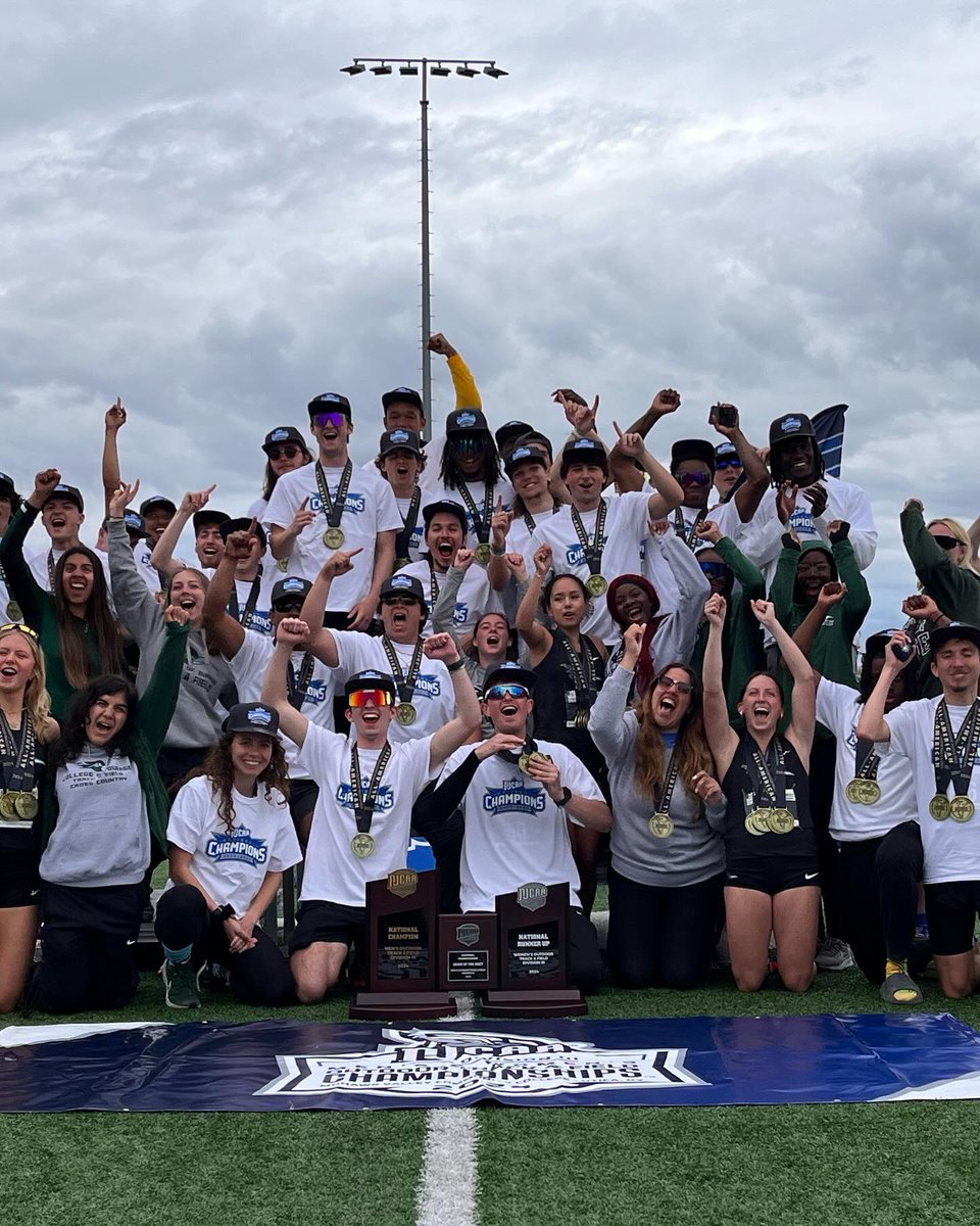 DupageXCTF's tweet photo. 4 PEAT 🏆🏆🏆🏆 NATTY CHAMPS MEN &amp; WOMEN’S RUNNER UPS! 🥈#dupagetf https://t.co/HA9THXPUfp