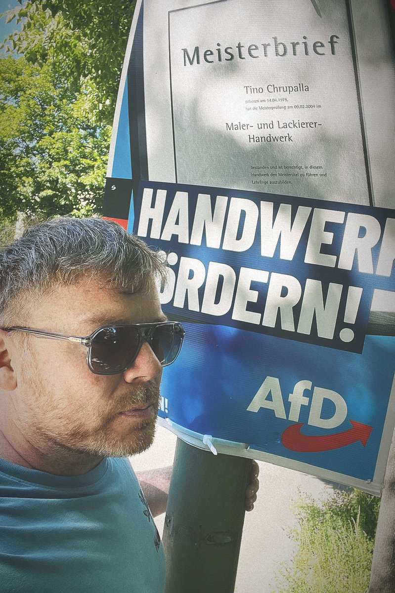 Was nicht herausfordert, verändert auch nicht! 🇩🇪💙🇪🇺 #Europawahl2024 

Die Plakatschäden schrecken uns nicht ab 💥 für ein zerstörtes, hängen wir drei neue auf! #nurnochAfD