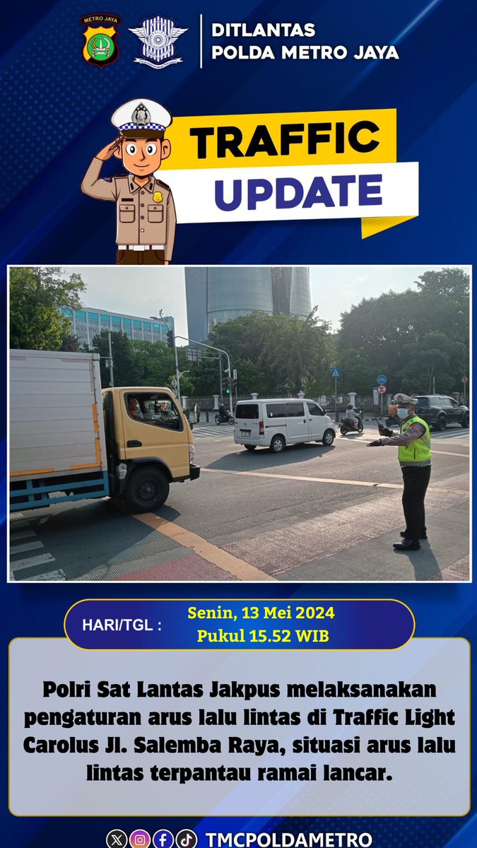 15.52 Situasi arus lalu lintas di Traffic Light Carolus Jl. Salemba Raya terpantau ramai lancar.
