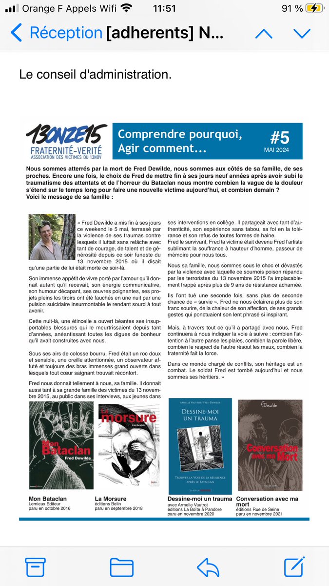 13onze15's tweet photo. Hommage à notre compagnon de mémoire et de traumatisme https://t.co/S5aQ0yCnu8