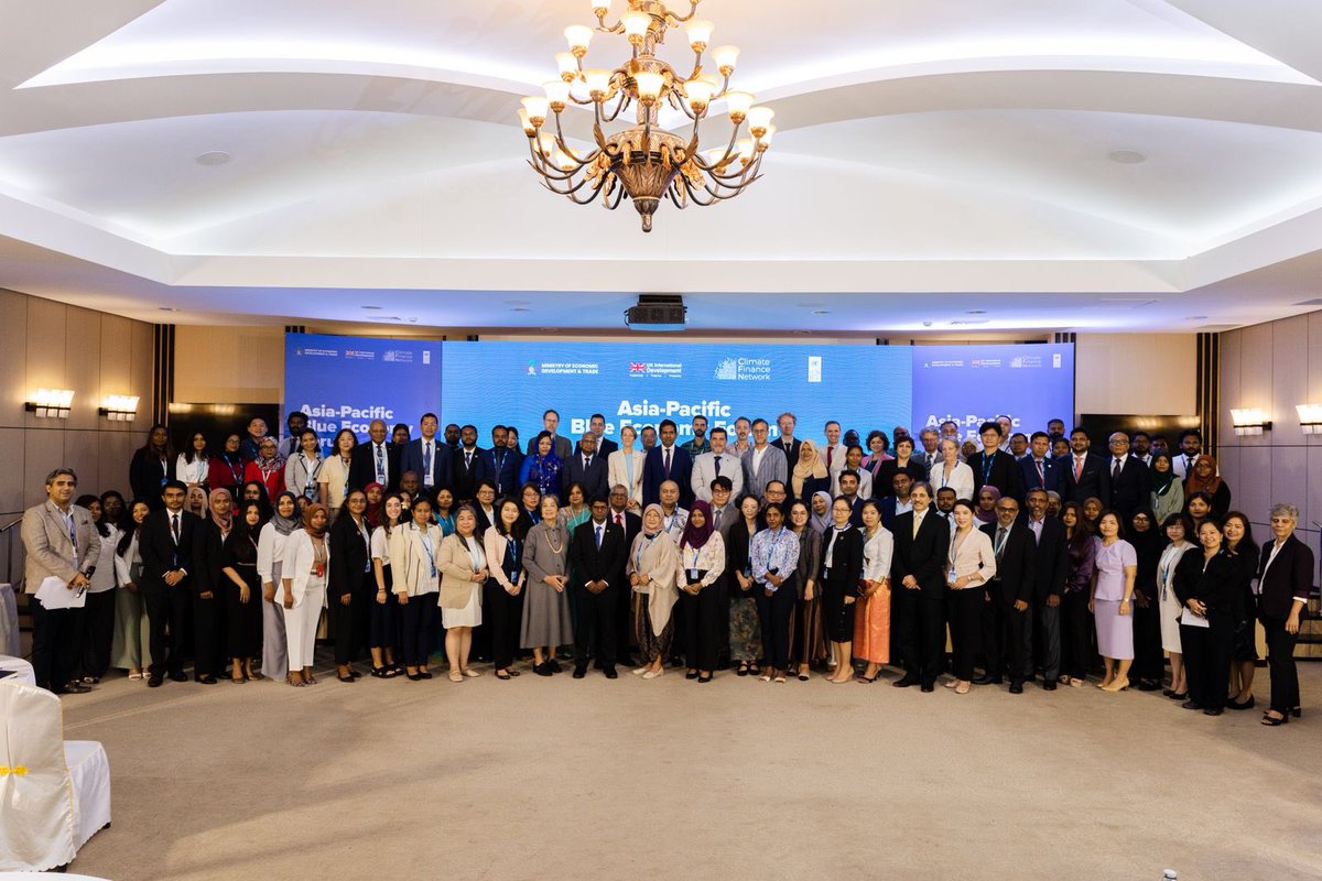 Minister @em_saeed today inaugrated the Asia-Pacific Blue Economy Forum co-hosted by the @econdev and @undpmaldives and supported by @CFN_UNDP and @FCDOGovUK