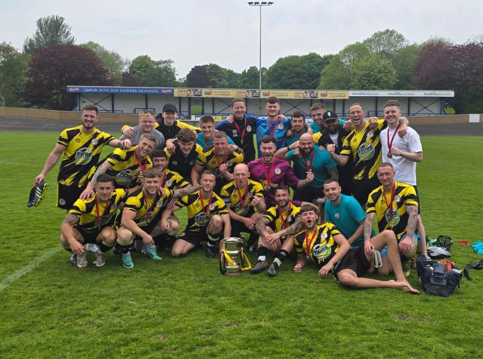 ROYAL FURLONG 2-0 CONGLETON COLTS

Tatters Cup Final Winners 🏆🏆🏆

Now onto our next cup final tuesday night, UTF🏆❤️