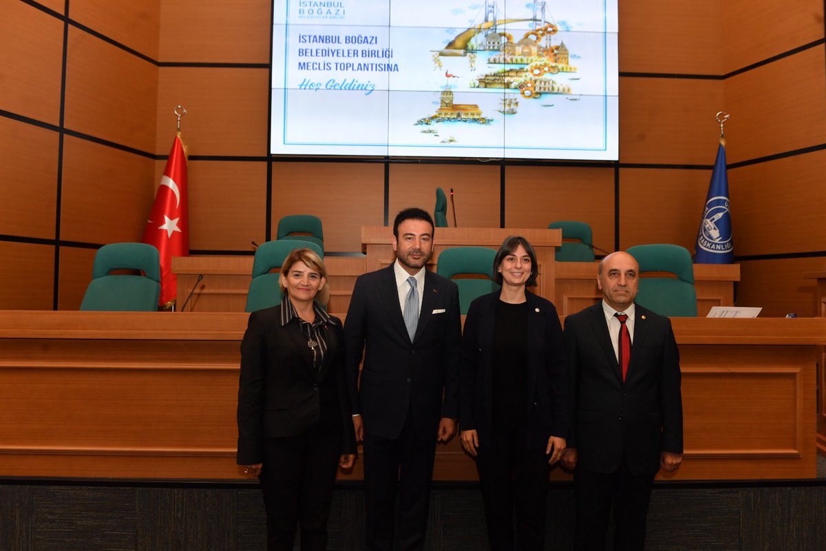 Bugün gerçekleştirdiğimiz İstanbul Boğazı Belediyeler Birliği toplantısında Birlik Başkanı olarak seçildim. Desteğini esirgemeyen, başta İstanbul Büyükşehir Belediye Başkanımız Sn. @ekrem_imamoglu olmak üzere, birlik üyesi tüm belediye başkanlarıma ve meclis üyelerimize…