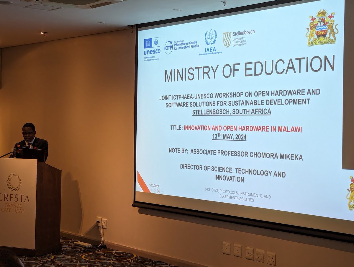 marcozennaro's tweet image. Opening of the Joint ICTP-IAEA-UNESCO Workshop on Open Hardware Solutions for Sustainable Development in Cape Town. Prof. Chomora Mikeka, gave the Keynote talk and infused us with enthusism. We are now ready to have fun with IoT! #IoT4D #IoT @UNESCO @iaeaorg @ictpnews