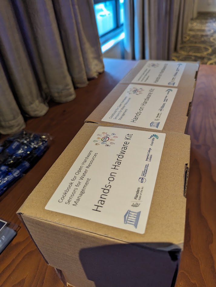 marcozennaro's tweet image. Opening of the Joint ICTP-IAEA-UNESCO Workshop on Open Hardware Solutions for Sustainable Development in Cape Town. Prof. Chomora Mikeka, gave the Keynote talk and infused us with enthusism. We are now ready to have fun with IoT! #IoT4D #IoT @UNESCO @iaeaorg @ictpnews