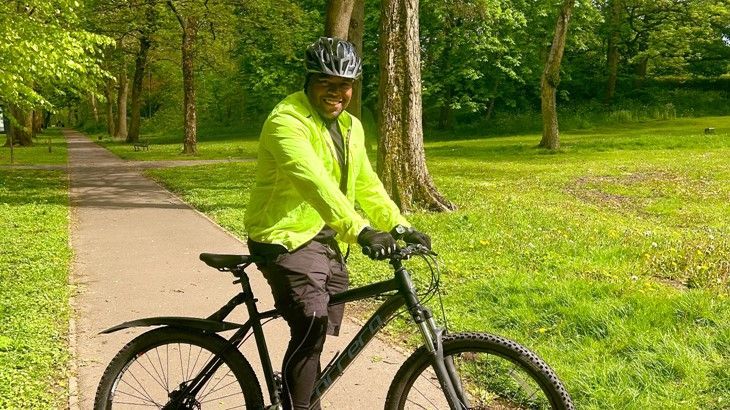 To mark Mental Health Awareness Week, we're sharing Nathan's story on how he discovered the mental health benefits of cycling for the first time and how he later shared this with someone else. 

Read more 👇 
sustrans.org.uk/our-blog/perso…

#MentalHealthAwarenessWeek #MomentsForMovement