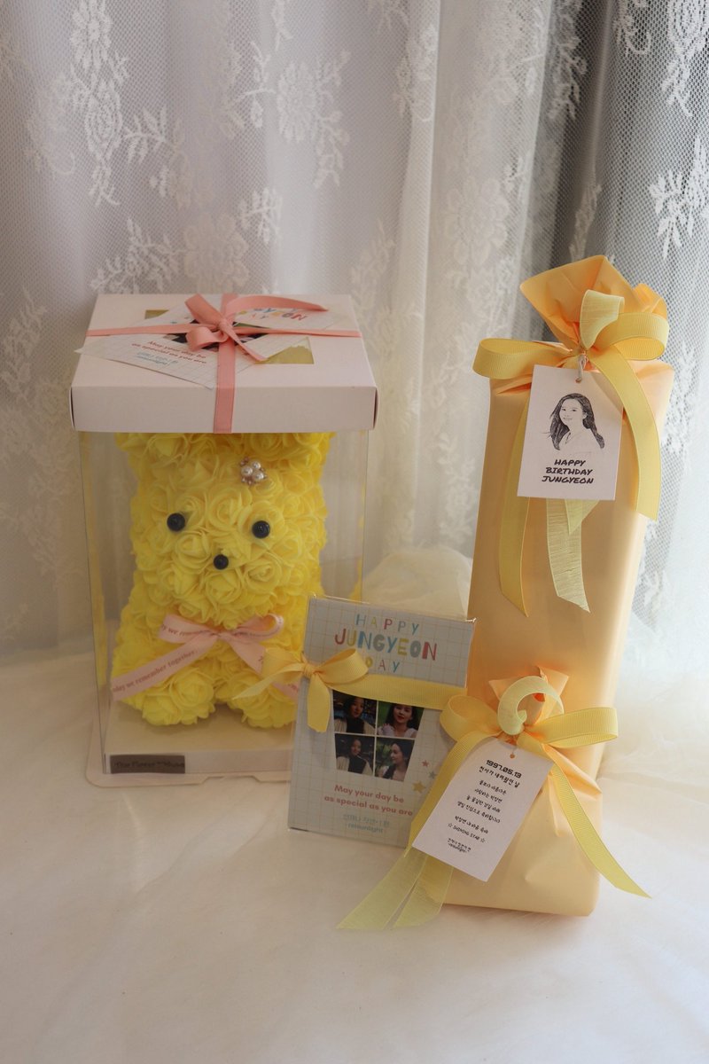reisunlight's tweet photo. 240513 #HAPPYJUNGYEONDAY 💌

Birthday gifts for Park Jungyeon and the message cards from our project have been delivered to Salt Entertainment's office. Hope your messages can make her days filled with love and happiness🩵

#언제나정연이편 ♡
#박정연 #ParkJungYeon #_park_jungyeon https://t.co/SE2PfRGDFN