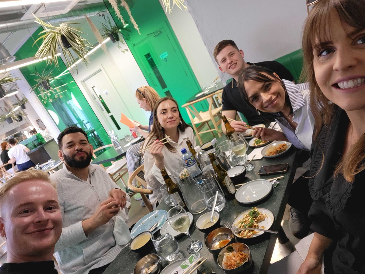 We've just opened a Junior Customer Success Executive position. If you're just as passionate about helping our Dealer & Agent customers as this ⭐ team then apply below! ⬇️ 
distilled.recruitee.com/o/junior-cs-ex… 

 #greatplacetowork #lifeatdistilled #createwithpurpose #playyourpart #belonghere