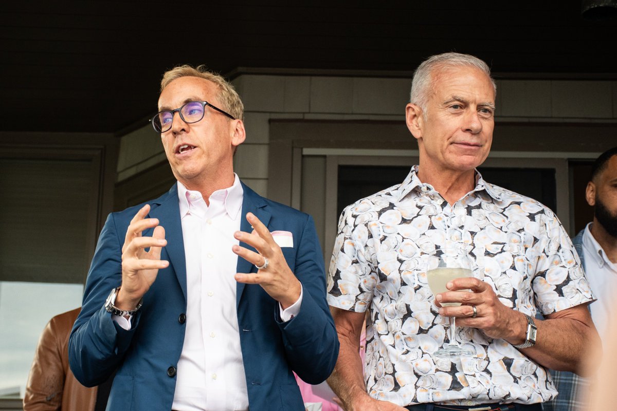 Thrilled to support the Bridgeport Pride Center Fundraiser the other night. It's inspiring to see our community come together to uplift and empower one another. Together, we're building a more inclusive Bridgeport. #BridgeportPride #CommunityStrong