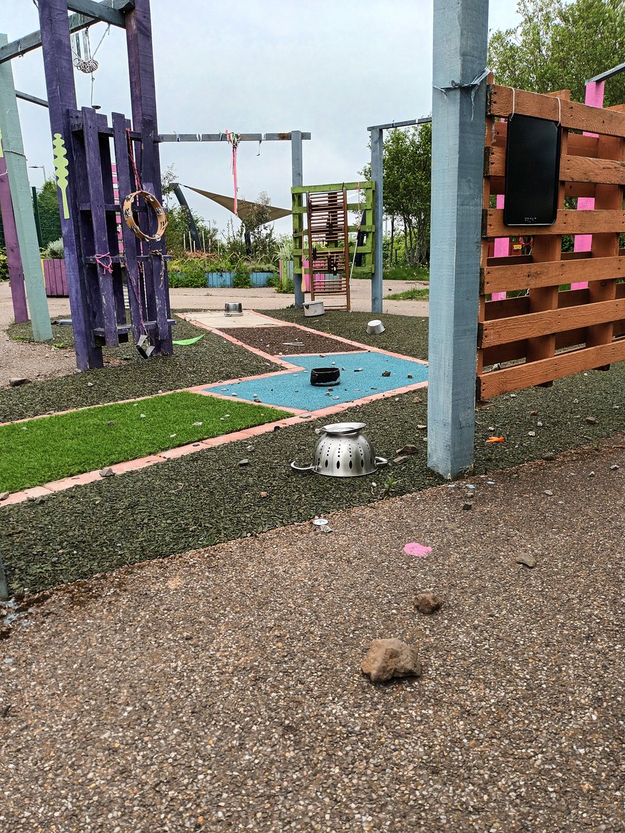 Craigmarloch School tweet media