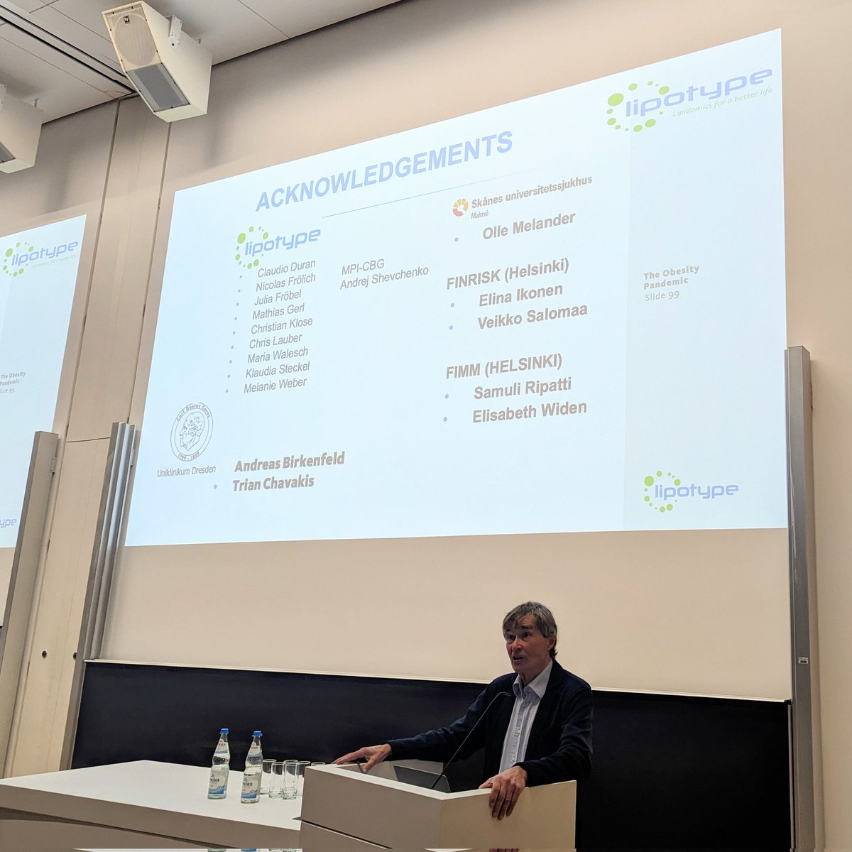 Kai Simons opened the scientific program and gave an inspiring Keynote lecture at  EpiLipidNET meeting 
#EpiLipidmeeDD