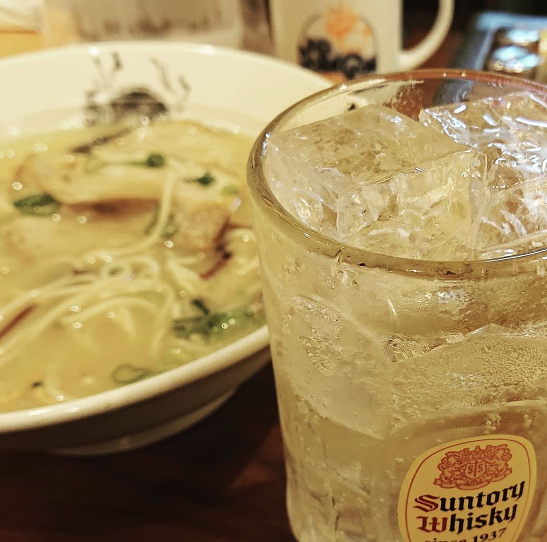 大龍ラーメン😋#久留米 #久留米市 #大龍 #大龍ラーメン #久留米ラーメン #福岡ラーメン #福岡 #福岡県 #福岡グルメ #ハイボール #角ハイ #福岡ディナー #久留米ディナー #六ツ門 #文化街